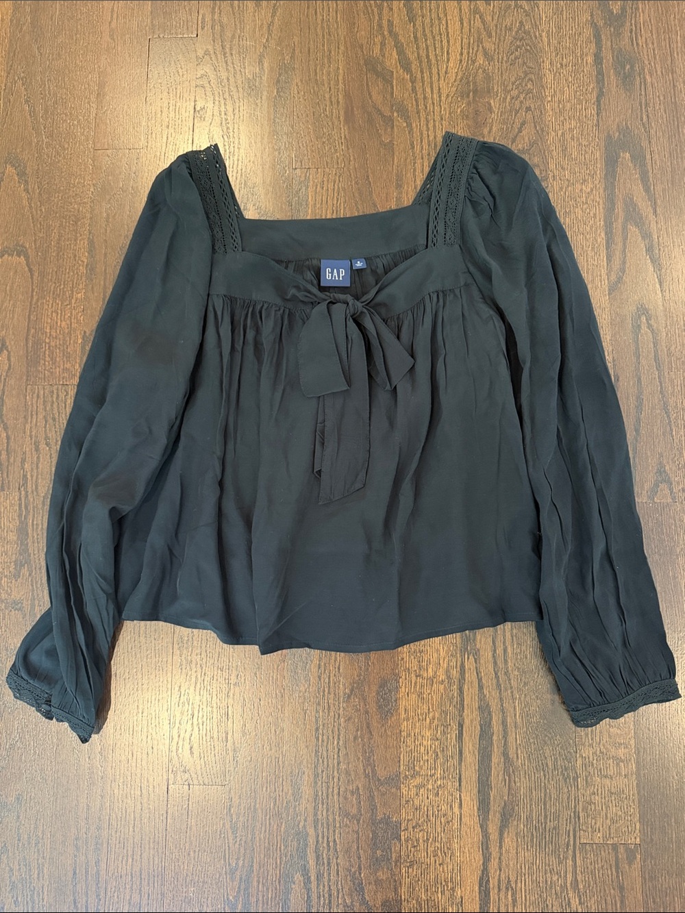 GAP Black Long-Sleeve Bow Tie Square-Neck Blouse